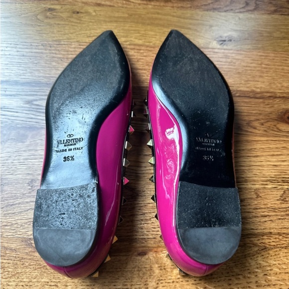Valentino Garavani Rock-stud Fuchsia/Black Flats Size 36.5 - Picture 3 of 6